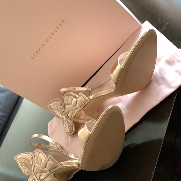Butterfly rose gold brand new shoes - Picture 3 of 4